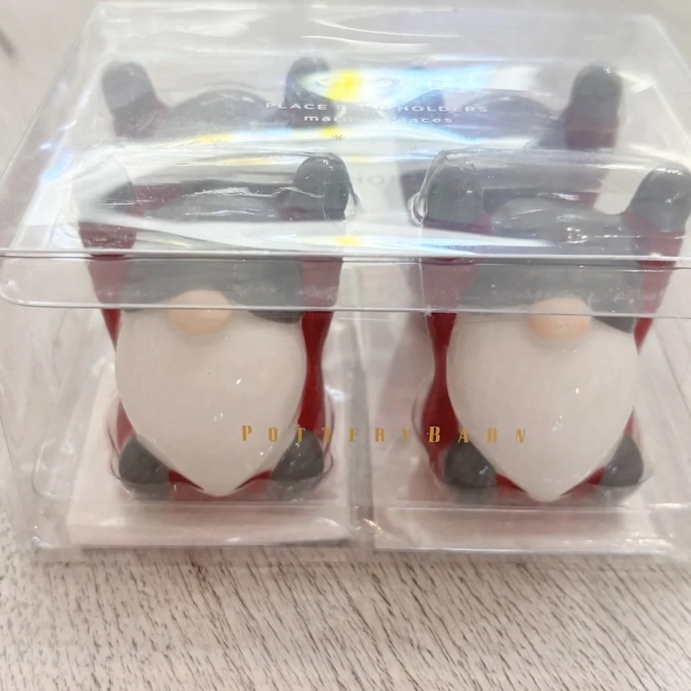 New POTTERY BARN Set Of 4 Ceramic Gnome Place Card Holders With 20 Place Cards